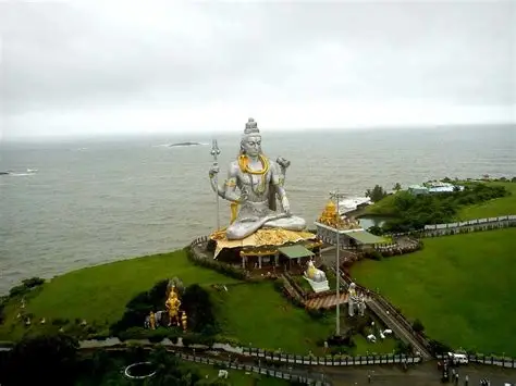 Murudeshwar Temple & Beach